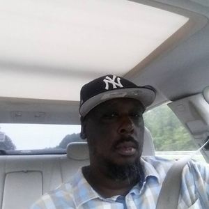 Meet your Posher, Gregory